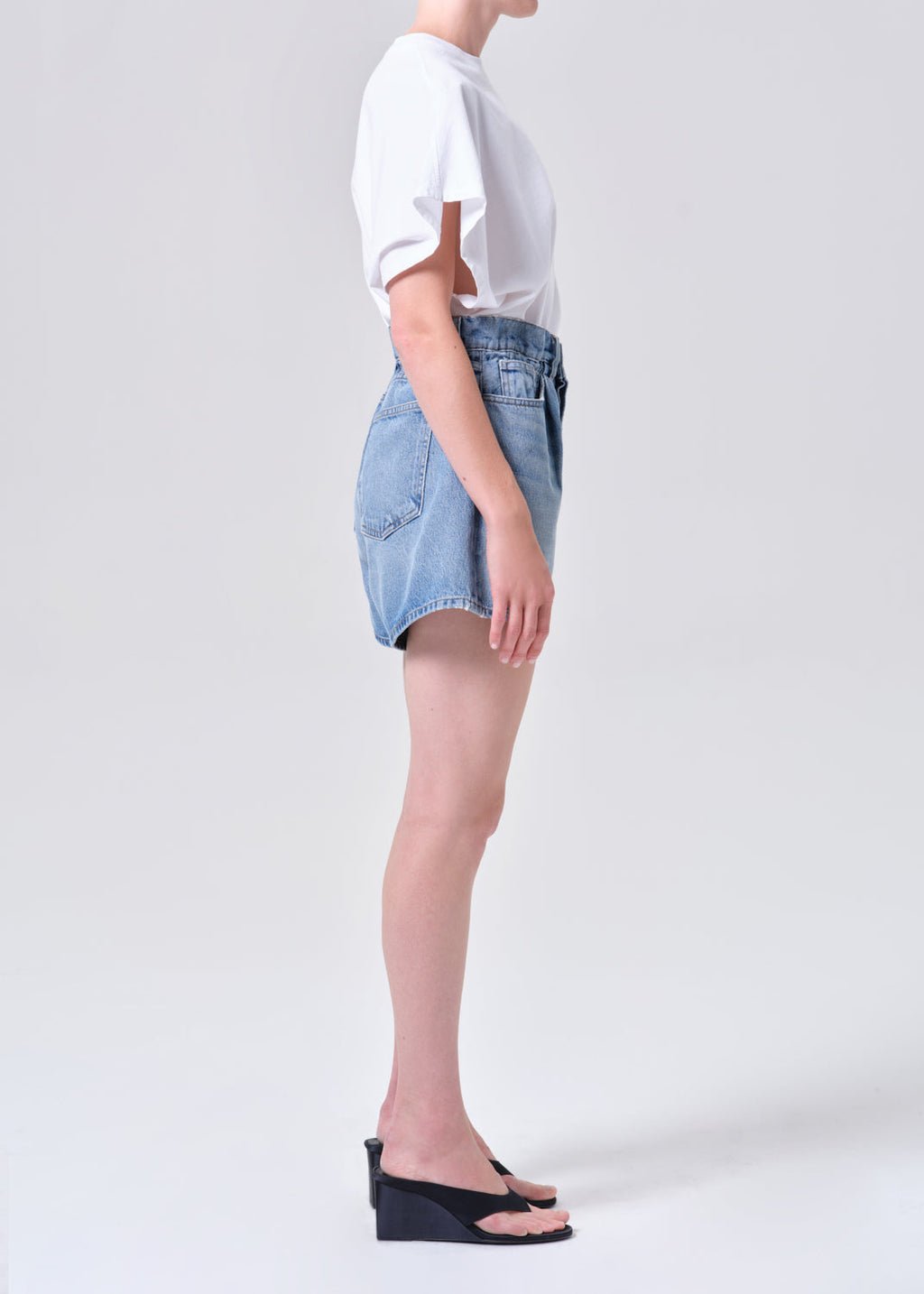 Lyonne Short